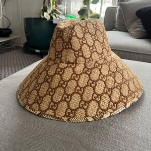Gucci GG Raffia